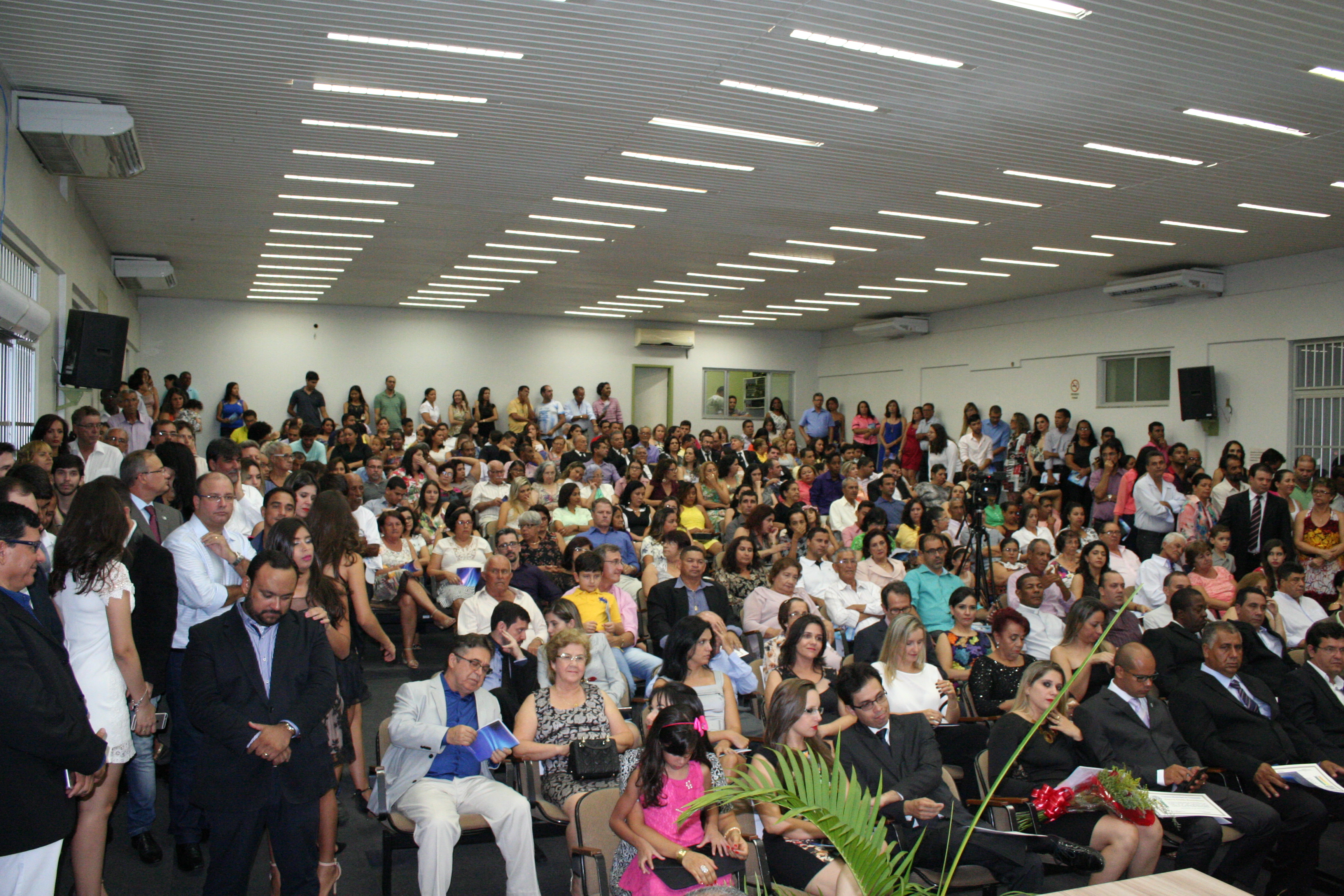 Sessão Solene marca entrega de Honrarias da Câmara de Guanambi